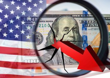 Putin Warns of US Dollar Financial System Collapse